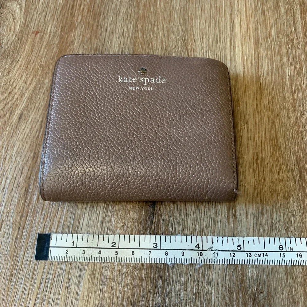 kate spade *has some